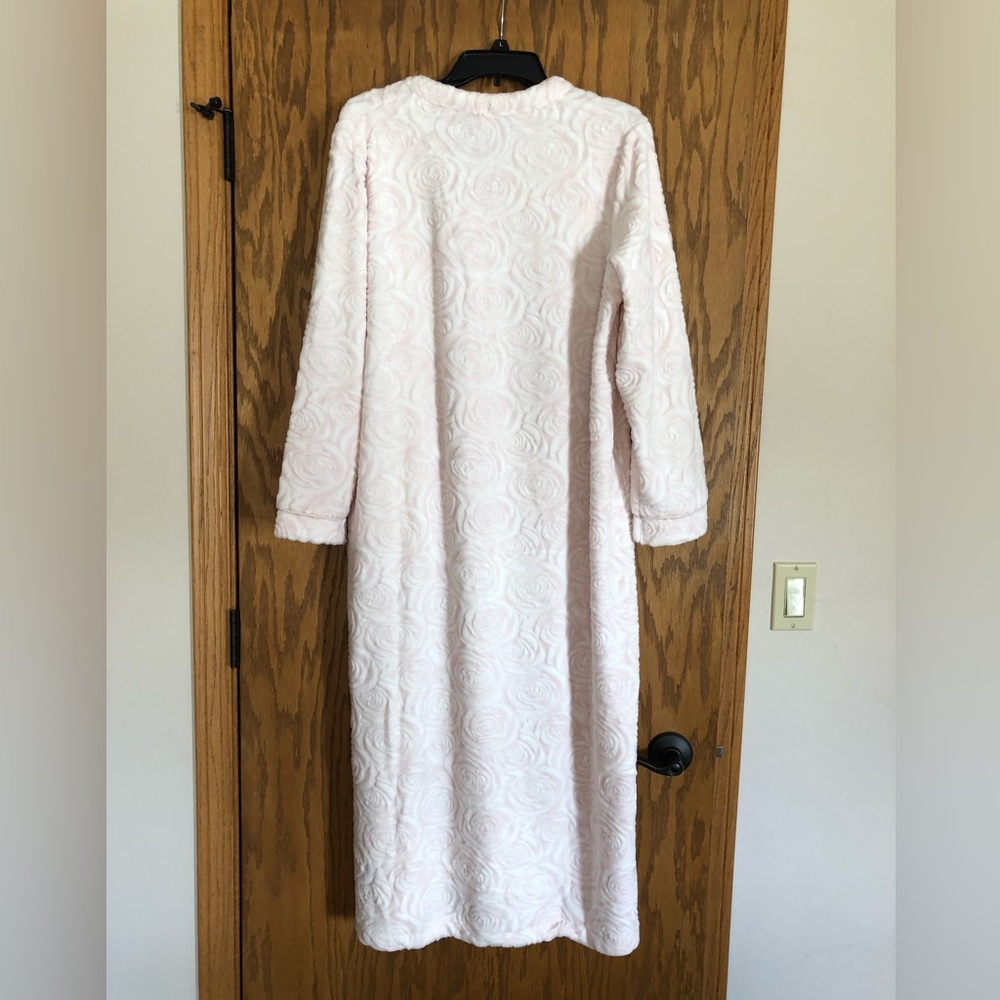 Womens Zip Robe - Picture 2 of 9